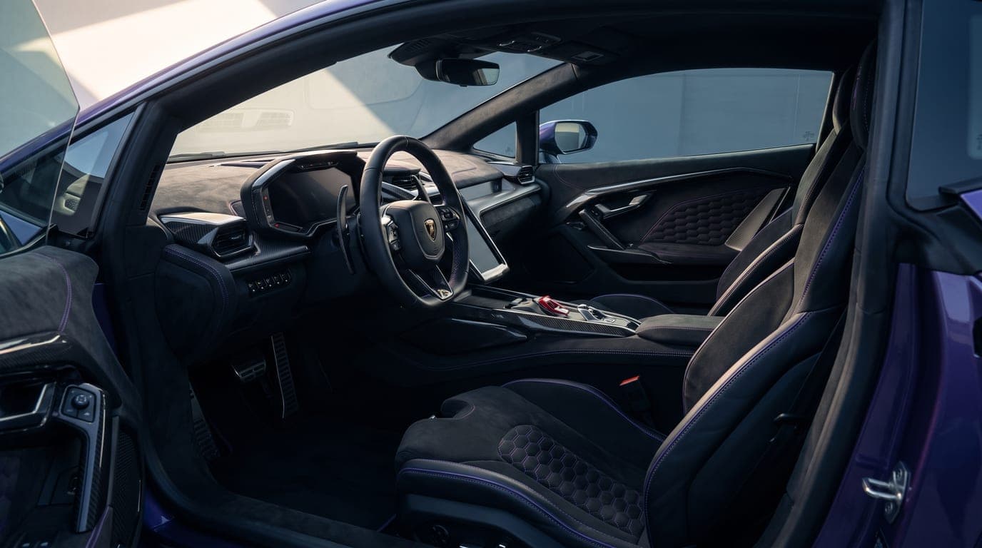 Lamborghini Revuelto interior cockpit